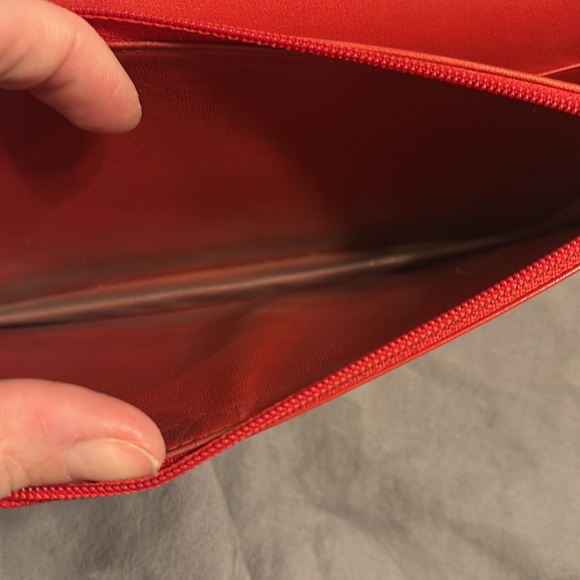 Loewe Leather Wallet, unbranded chain, wallet box & dust bag didn’t come with it - Picture 7 of 16